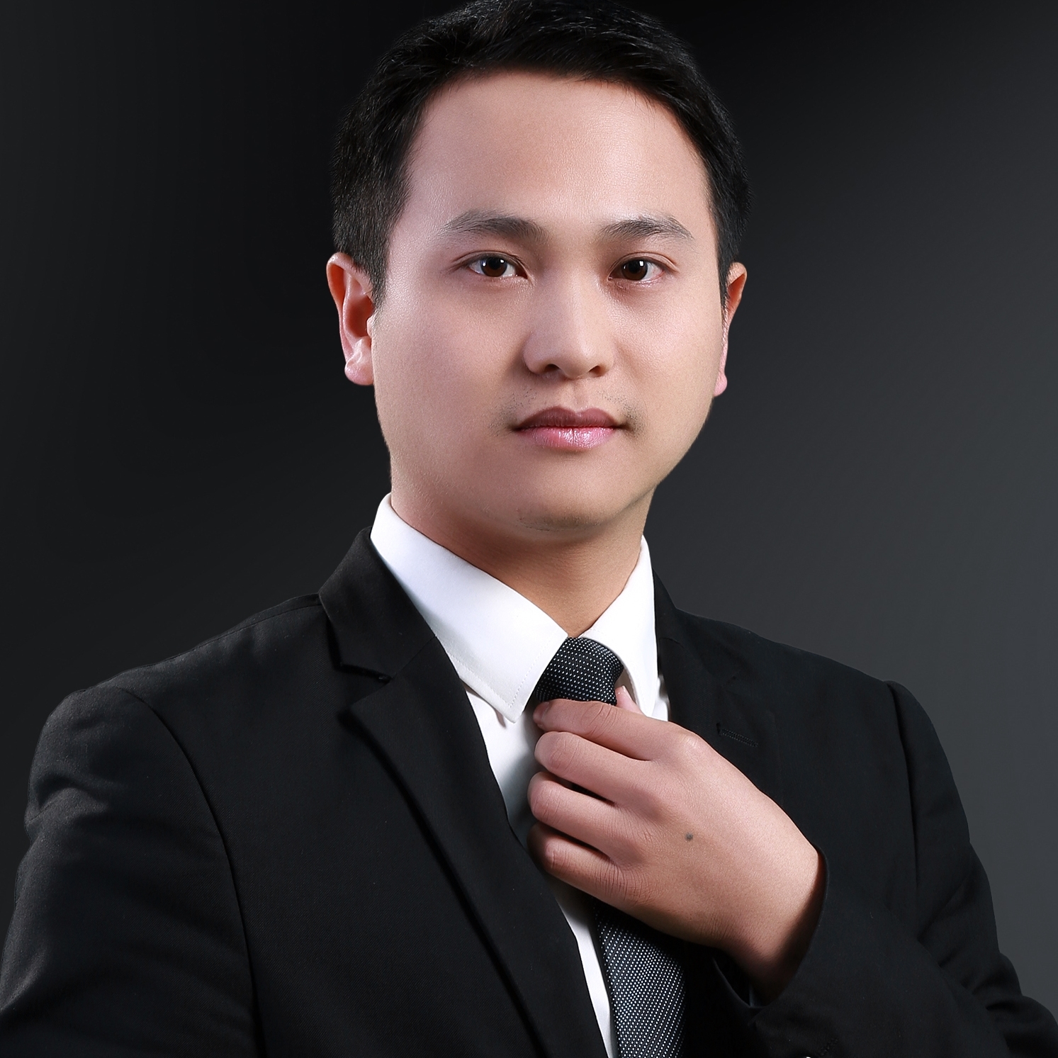 经纪人陈旭房产交易店铺