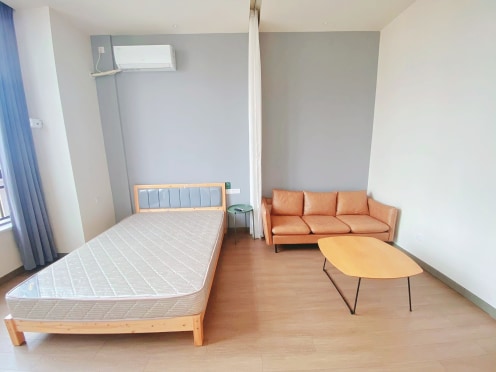 独栋·华发优生活公寓 华发峰尚 首月免租 国企公寓 阳逻一小 万达广场 一室直租 无中介 押一付一 开间