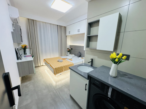 合租·莲花新村五区 5居室 南卧