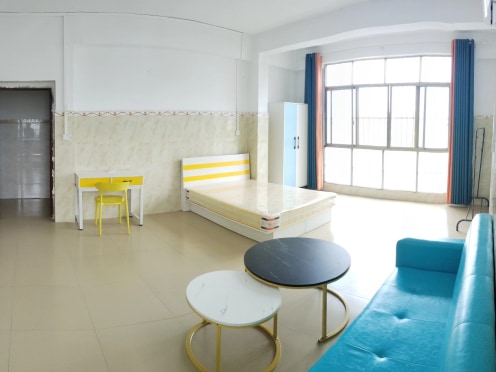 独栋·小猴子公寓 北园店 北湖北路地铁口，超级大单间，站在阳台就可以看公园 开间