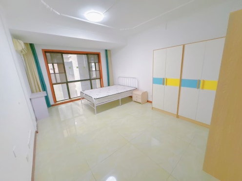 合租·美城悦荣府 4居室 南卧