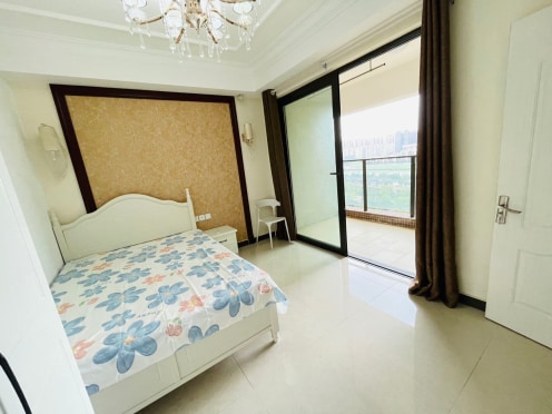 合租·恒大天府半岛三期 5居室 南卧