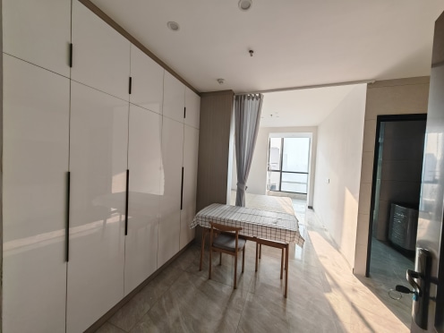 独栋·多宝公寓 涌鑫三店 汽车东站旁 大阳台地铁口 民水电 短租月付宠物友好 1室1厅