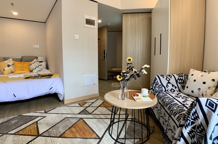 首月立减！ 大阳台采光好.可养宠物  前山河环宇城附近 押一