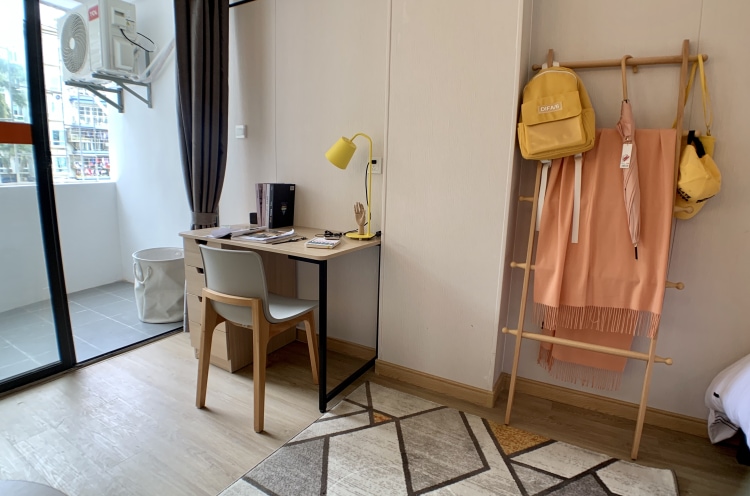 首月立减！ 大阳台采光好.可养宠物  前山河环宇城附近 押一