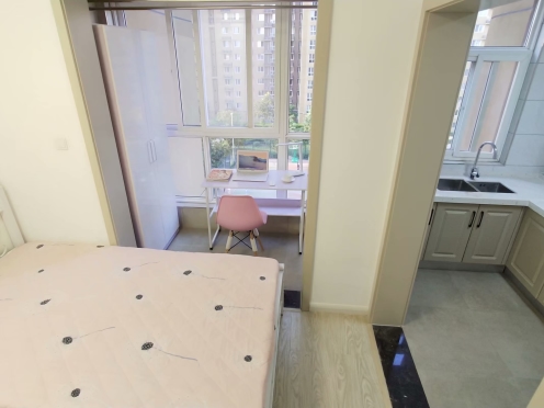 合租·西安高新漳浒寨,雷家寨安置楼 5居室 南卧