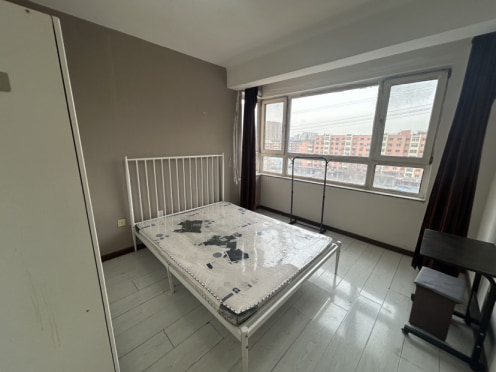 合租·天缘水晶恋城 3居室 南卧