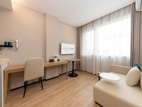 独栋·源悦里青年公寓酒店 国贸 旗峰公园旁的一房一厅 地铁口配置齐全可以养猫 1室1厅