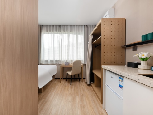 独栋·源悦里青年公寓酒店 东莞国贸店 都市青年社区 阳光一居 网红社区 社群活动 押一付一 开间