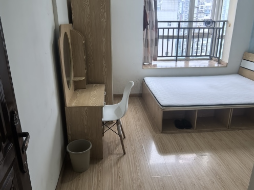 合租·金牛花园 5居室 南卧