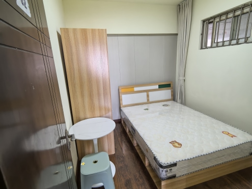 合租·西城雅居 5居室 南卧