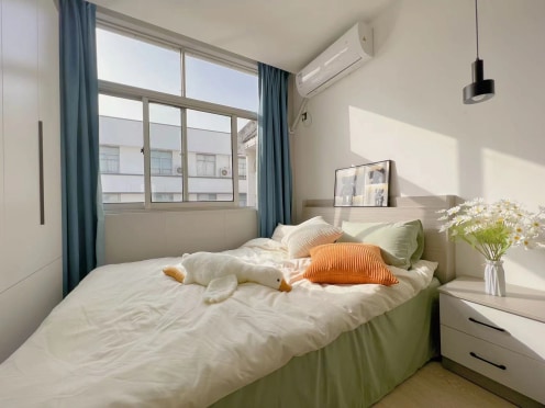 独栋·后生家 绍兴青年人才社区城市广场店 毕业生必抢/长租最高可享88折/通勤不烦恼/1号线地铁500米/可短租押一付一/民用水电 开间