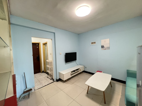 独栋·华佑e家 华府一航线 四方坪地铁站 国防科大附近 华府带阳台一室一厅 民用水电 1室1厅