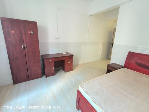 独栋·宏寓青年公寓 冈南店 贴地板胶单间 开间