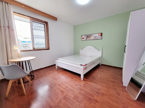 合租·锦城庭院 5居室 南/北卧