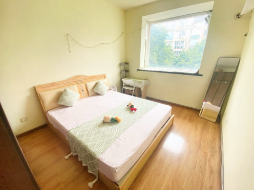 合租·双楠名城二期 4居室 南卧