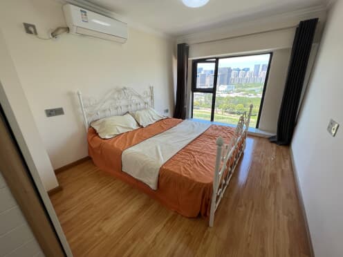 合租·嘉年华青年城 3居室 LOFT