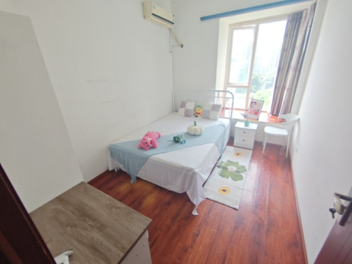 合租·航天佳苑 5居室 南卧