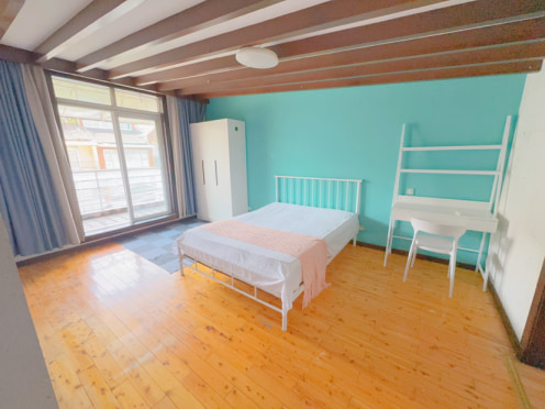 合租·交大庭院 5居室 跃层 南卧