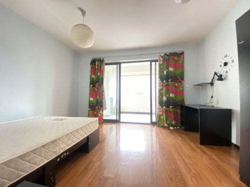 合租·新希望皇冠国际 4居室 南卧