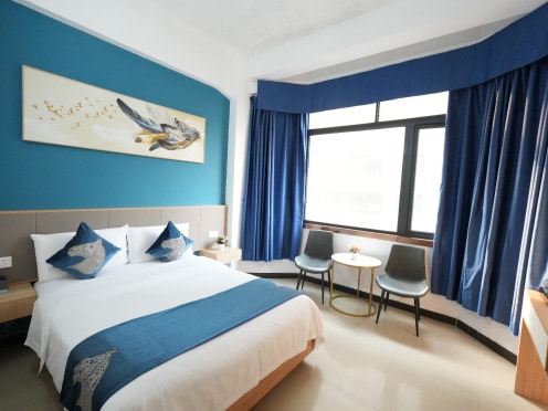 独栋·时光印酒店公寓 明珠广场店骑楼老街店 酒店式公寓市中心明珠望海日月广场旁/长短直租/可开票/免费自助厨房洗衣房/免中介物业宽带费/免费打扫 开间