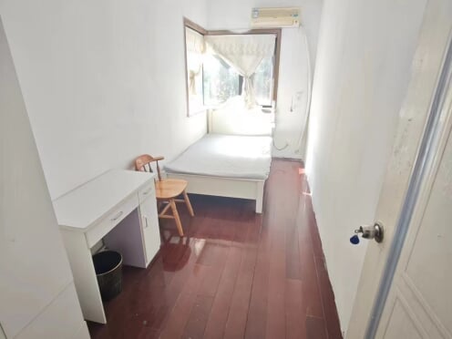 合租·当代国际花园一期 4居室 南卧