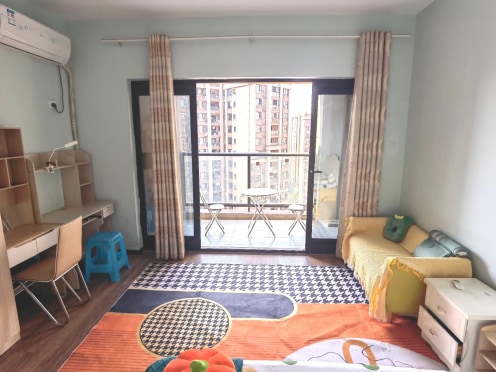 合租·鲁能星城星城汇 5居室 东南卧