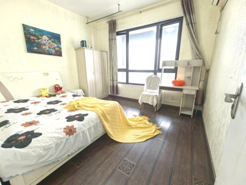 合租·招商花园城 5居室 东南卧