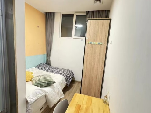 独栋·龙湖冠寓 青岛正阳路国学公园店 城阳无中介无物业 可月付押一 送水电送加油券 近吕家庄夜市 开间