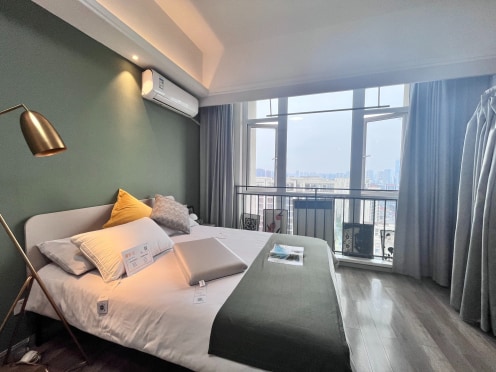 独栋·华润置地·有巢公寓 动物园二店 主播首选 近建设路 李家沱  红星桥 首月立减房租 整租可短租 落地窗  无中介押一付一拎包入住 1室1厅