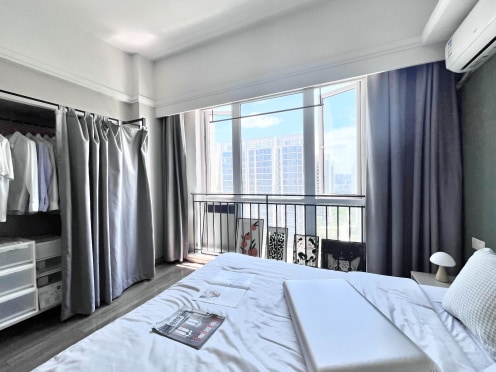 独栋·华润置地·有巢公寓 动物园二店 短租首月减300房租！押一付一 高楼层朝南阳光房  拎包入住 近宜家富森美 解放路 1室1厅