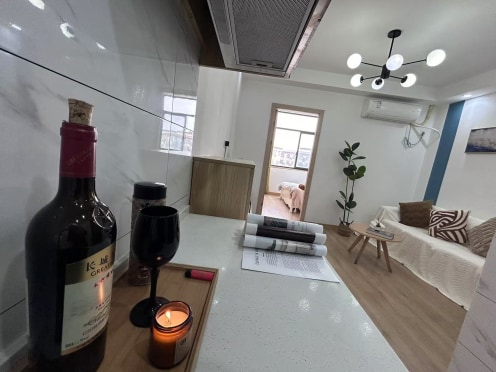 独栋·亿捷公寓 织里中路37号 朝南一室一厅一厨一卫，房东直租 1室1厅