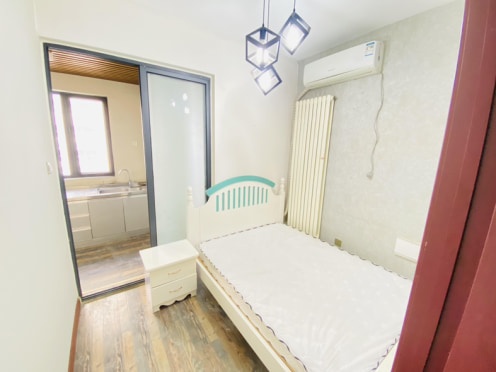 合租·名士豪庭1区 5居室 南卧