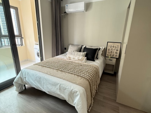 独栋·大华享寓 雄州店 新房两室一厅急租，全新品牌家电，家具齐全拎包入住，无中介费 2室1厅