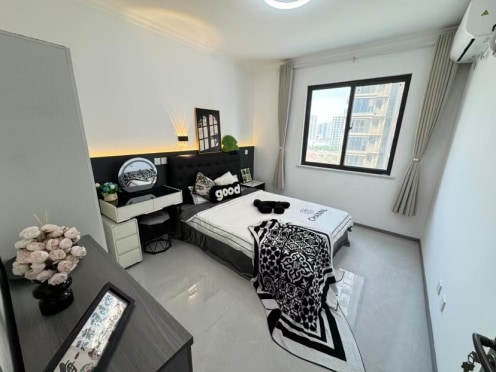 合租·金府广场 5居室 南卧