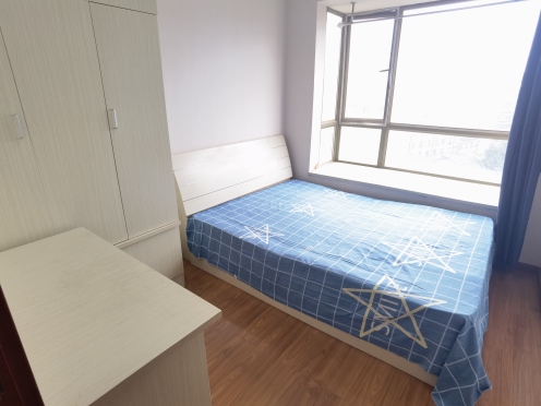 合租·金马腾苑 4居室 南卧