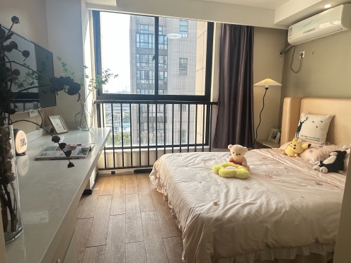 独栋·E-life生活社区 九亭店 新春特惠，无中介1800 /月，朝南一室可做饭 开间