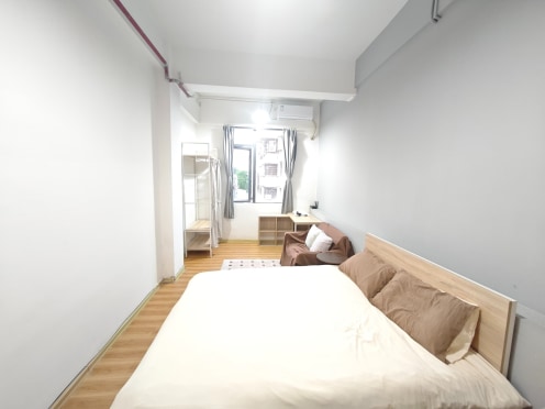 独栋·泊寓 新时代广场店 【到店看房首月立减最高700元】近华发商都 大信 超大阳光单间 民水电 开间