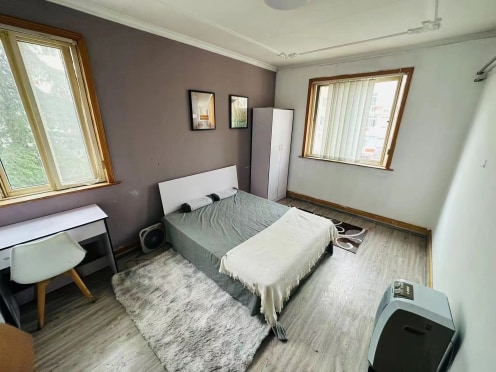 合租·金湖社区 5居室 南卧