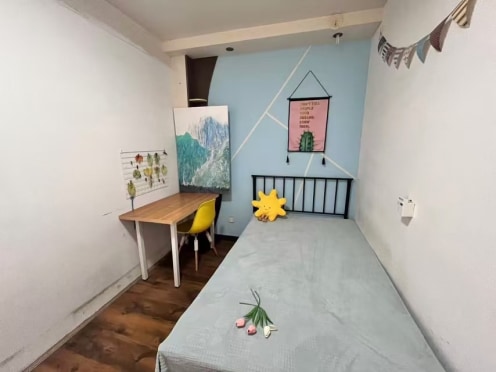 合租·丽海花园 5居室 南卧