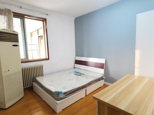 合租·悦泉公寓 5居室 南卧