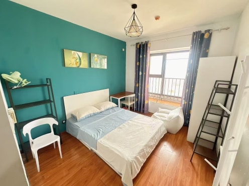 合租·玫瑰兰庭 5居室 南卧