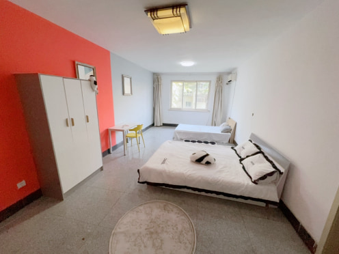 合租·凯旋公寓 5居室 南卧