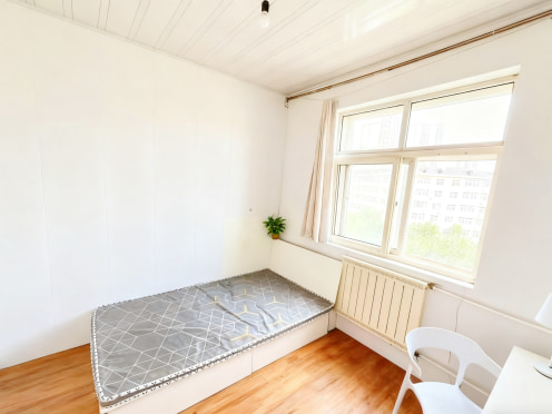 合租·遵化路 3居室 南卧