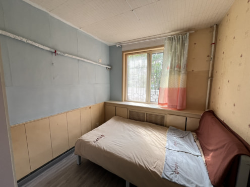 合租·威海路步行街一期 4居室 南卧