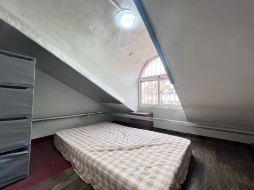 合租·新贵都B区 4居室 南卧