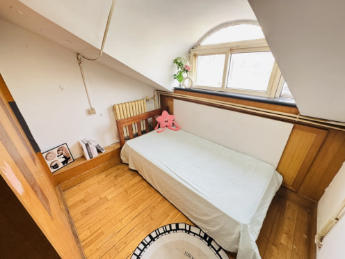 合租·东方花园新村 5居室 南卧