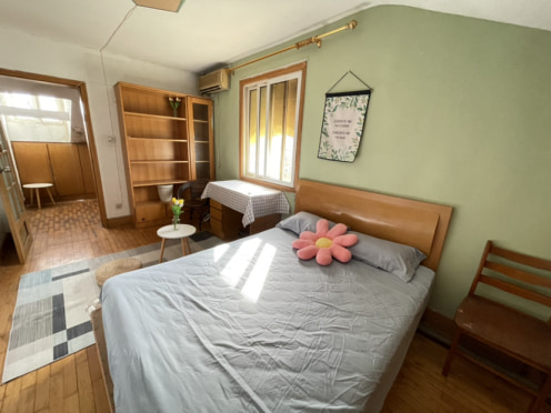 合租·台湾花园 5居室 南卧