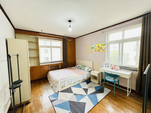 合租·台湾花园 4居室 南卧