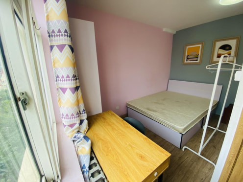 合租·镇江北路 4居室 南卧